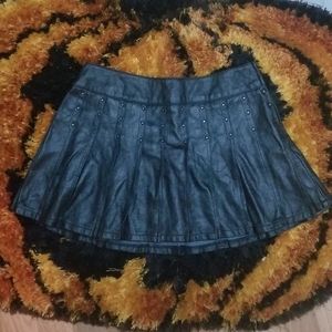 LIP SERVICE PLEATHER PLEATED MINI SKIRT